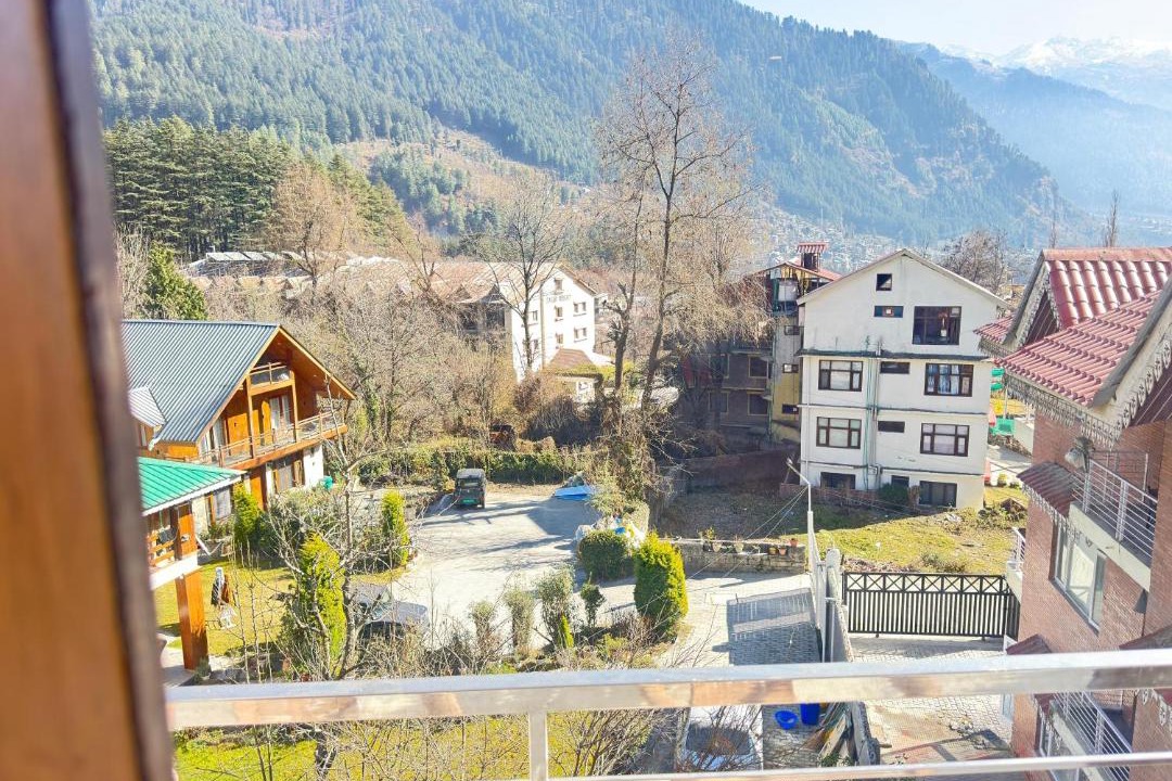 Photo of Others in Old Manali