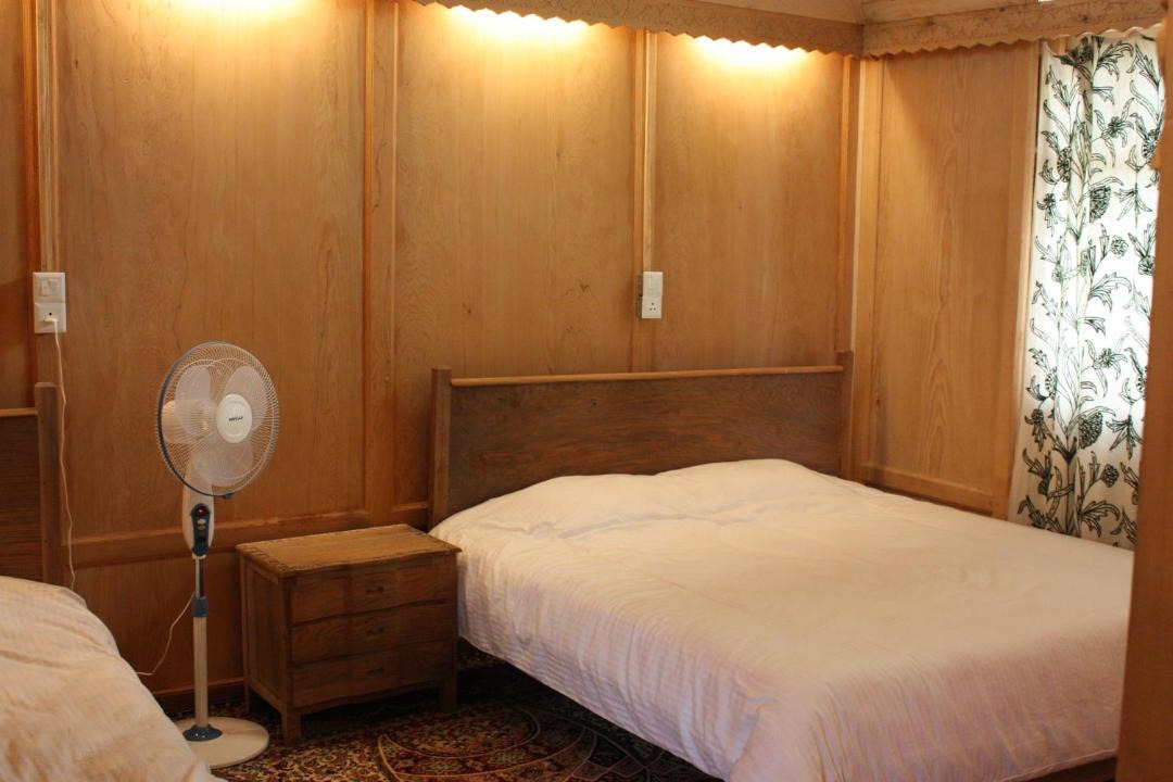 Photo of Bedroom in Nagin Bagh