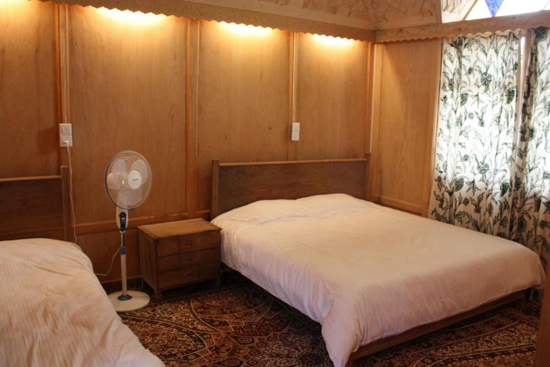 Photo of Bedroom in Nagin Bagh