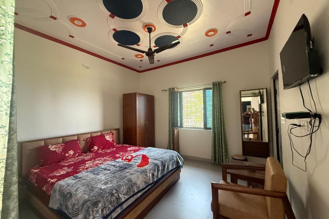 Photo of Bedroom in Lansdowne