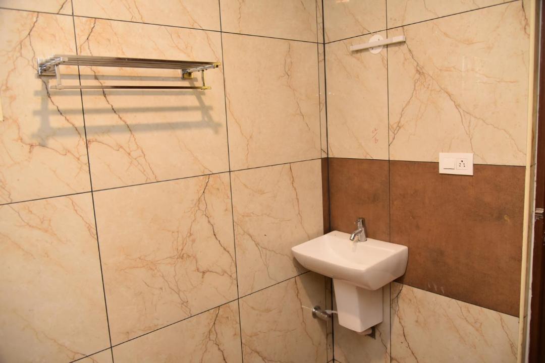 Photo of Bathroom in Palani