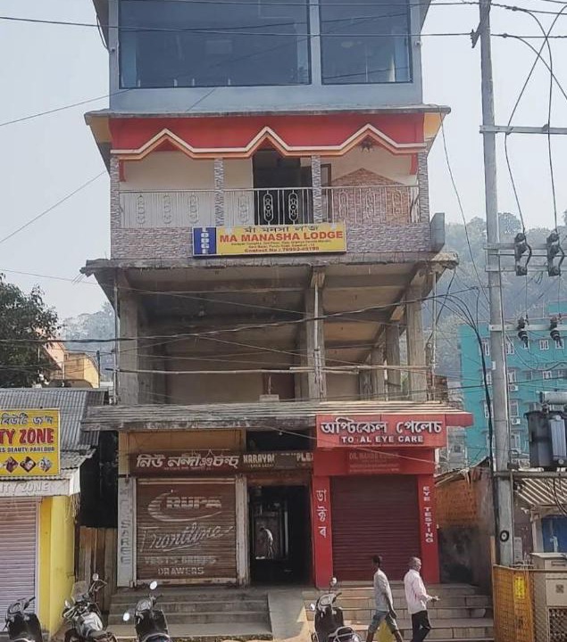 Photo of Buildings in Sualkuchi