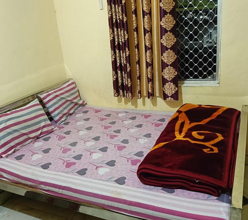 Photo of Bedroom in Sualkuchi