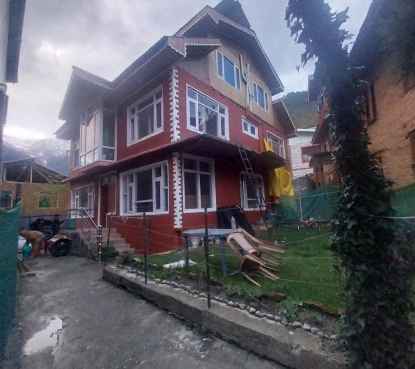Photo of Others in Laripora