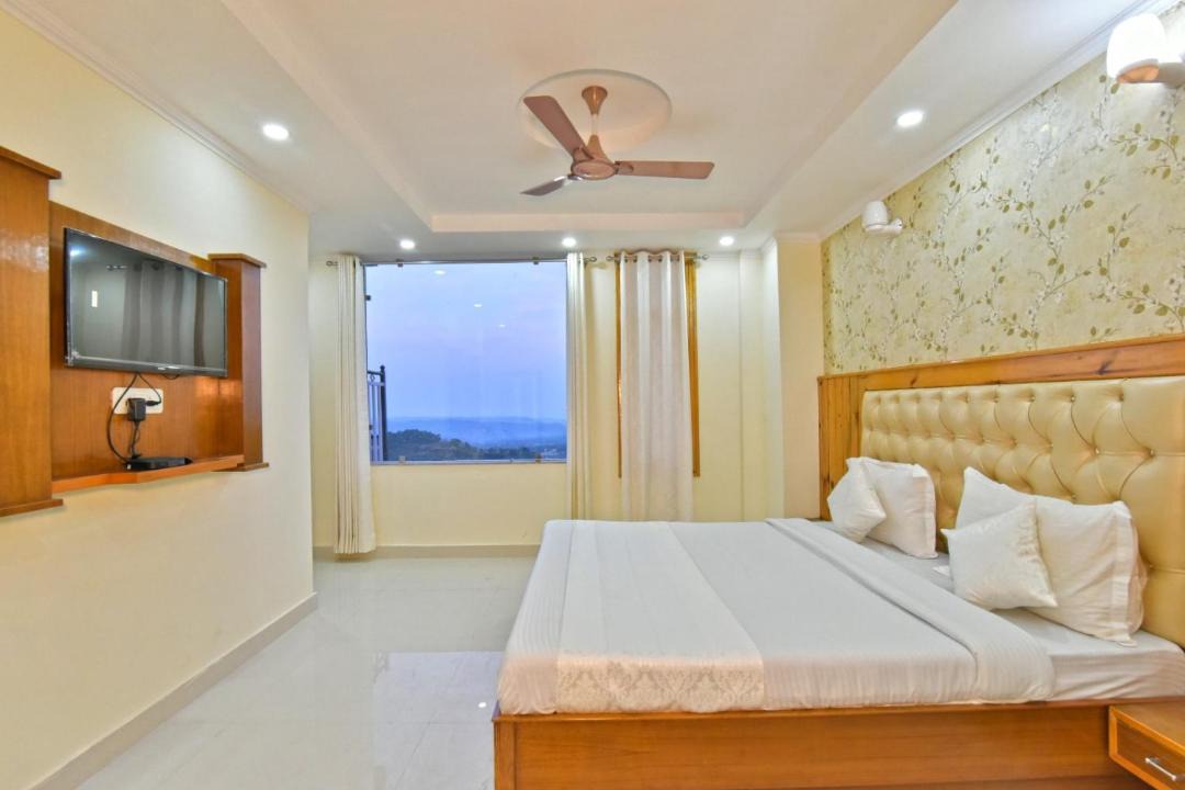 Photo of Bedroom in Bhagsu Nag