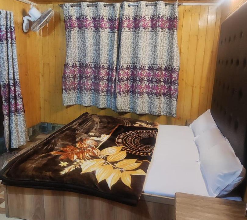 Photo of Bedroom in Srinagar