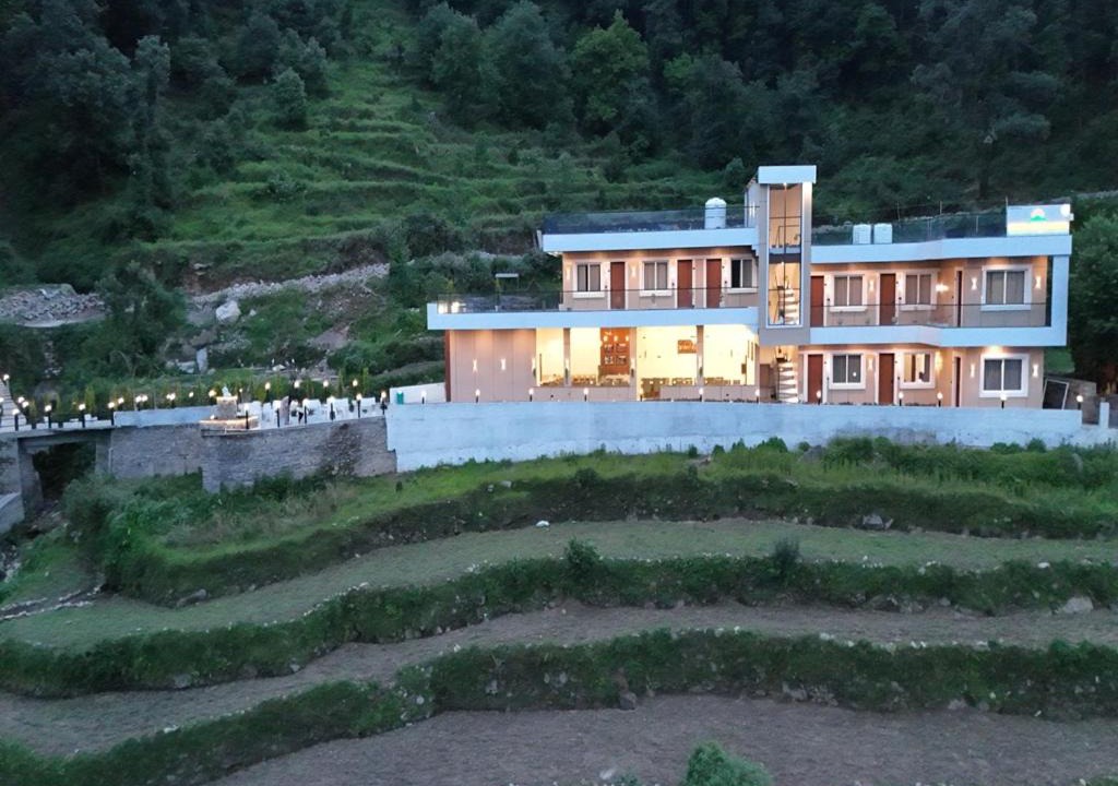 Photo of Others in Ukhimath