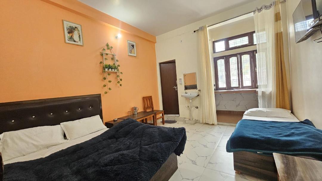 Photo of Bedroom in Uttarkashi
