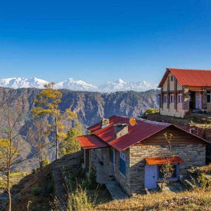 Photo of Others in Binsar