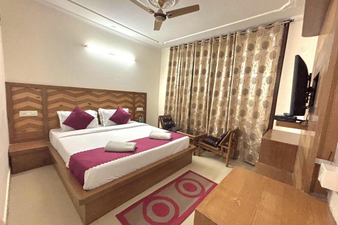 Photo of Bedroom in Dharampur