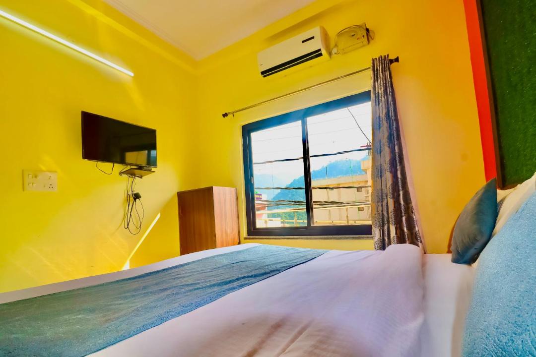 Photo of Bedroom in Tapovan