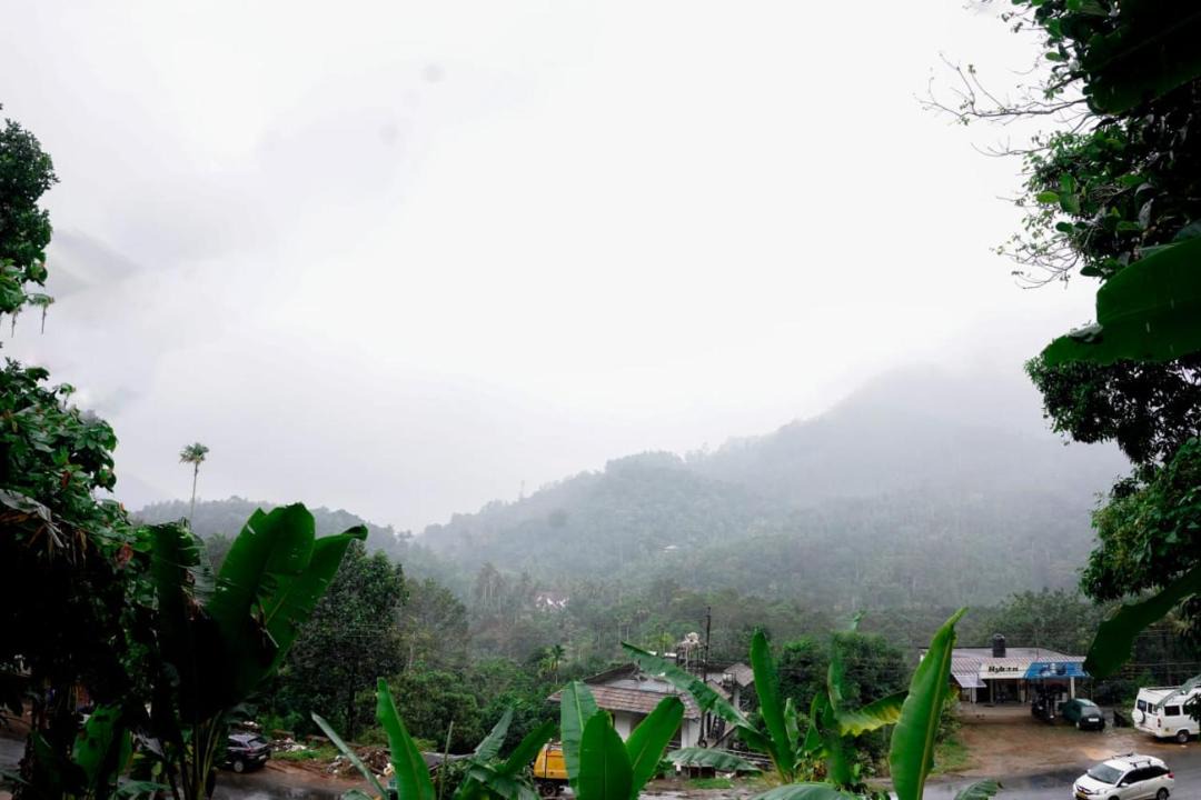Photo of Others in Anaviratty