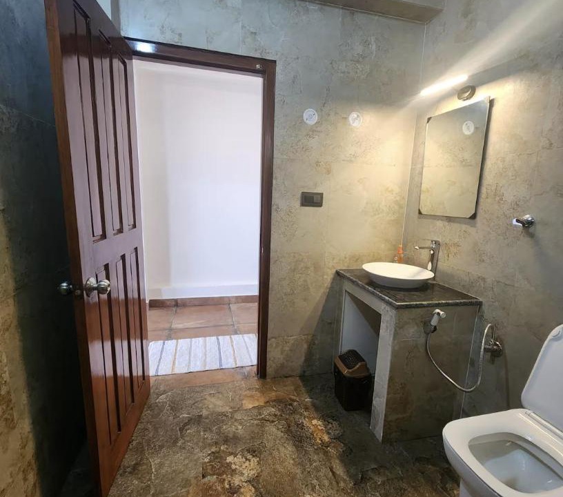 Photo of Bathroom in Kanatal