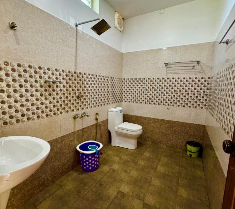 Photo of Bathroom in Aryad South