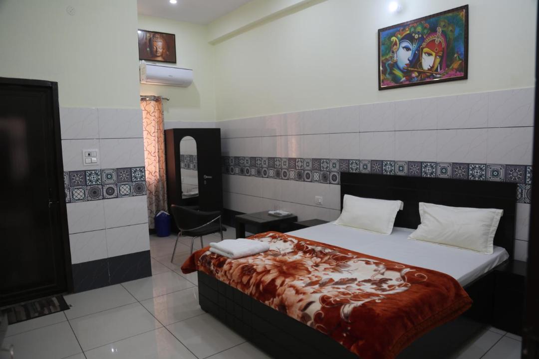 Photo of Bedroom in Haridwar