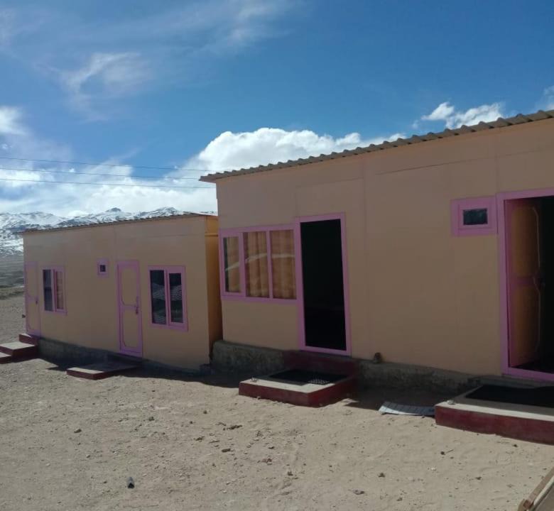 Photo of Buildings in Hunder
