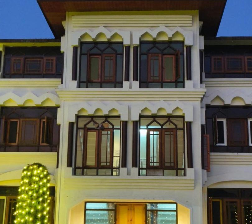 Photo of Others in Srinagar