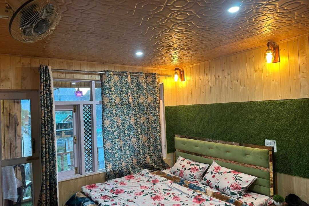 Photo of Others in Gulmarg