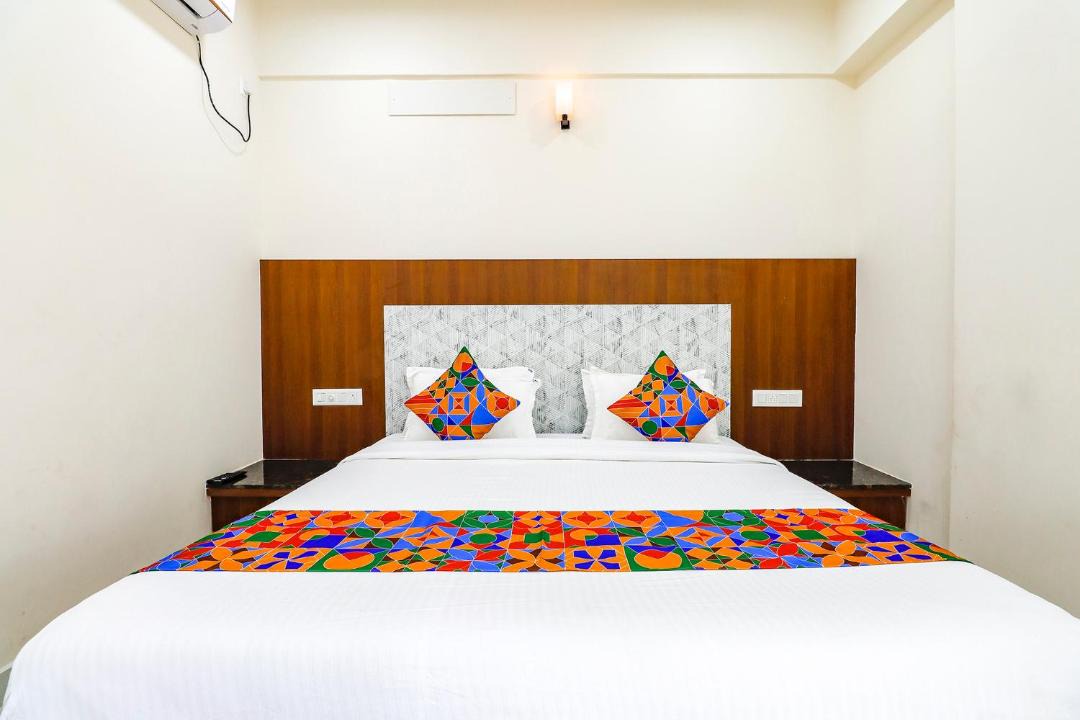 Photo of Bedroom in Shivaji Nagar