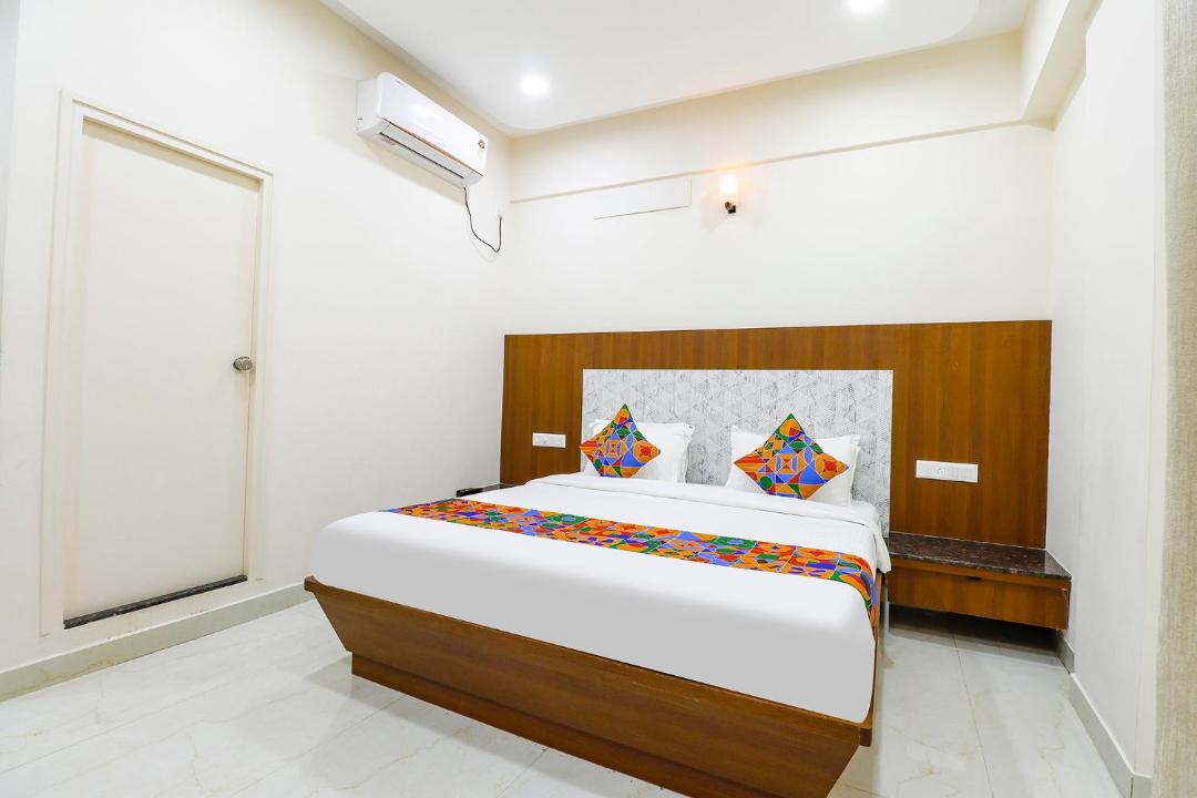 Photo of Bedroom in Shivaji Nagar