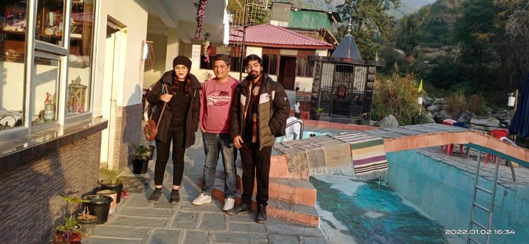 Photo of Others in Gunehr