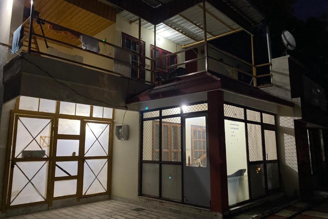 Photo of Buildings in Bhimtal