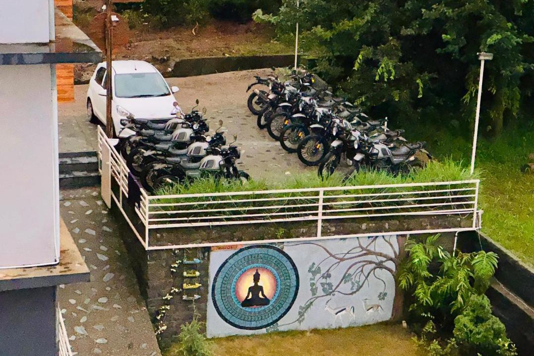 Photo of Others in Gunehr