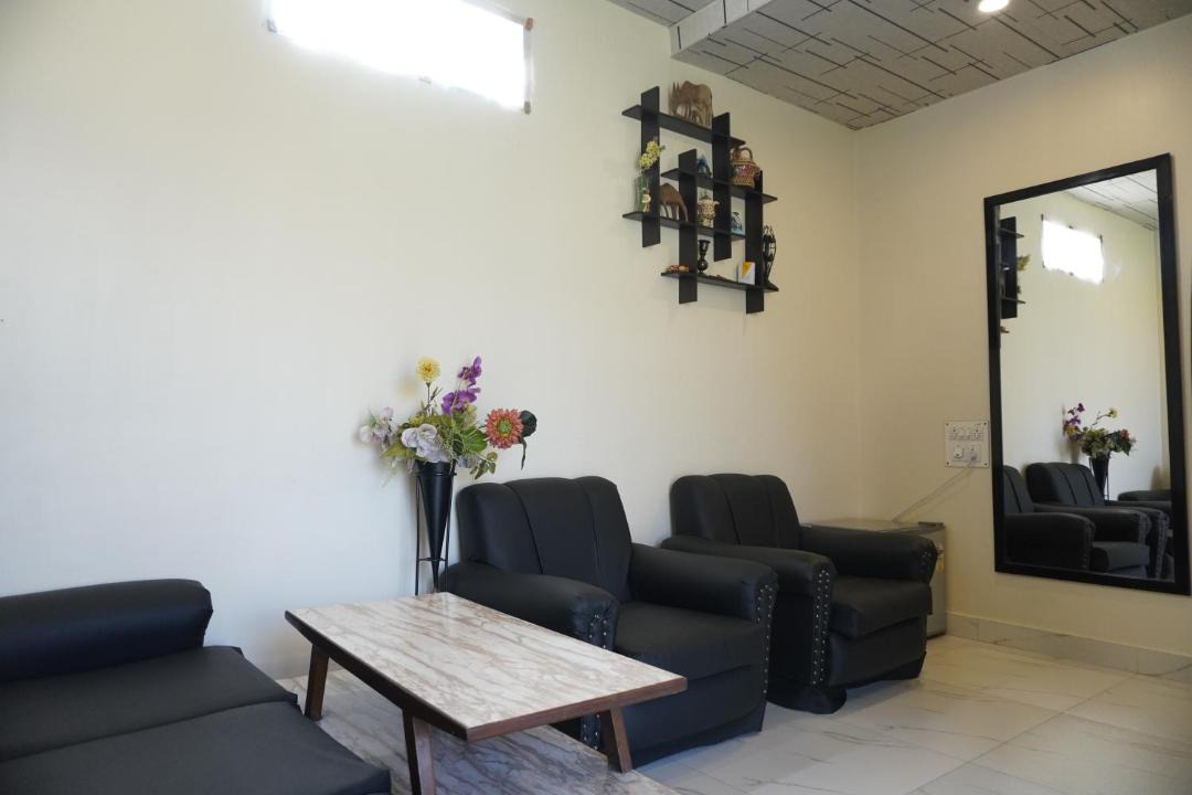 Photo of Livingroom in Srinagar