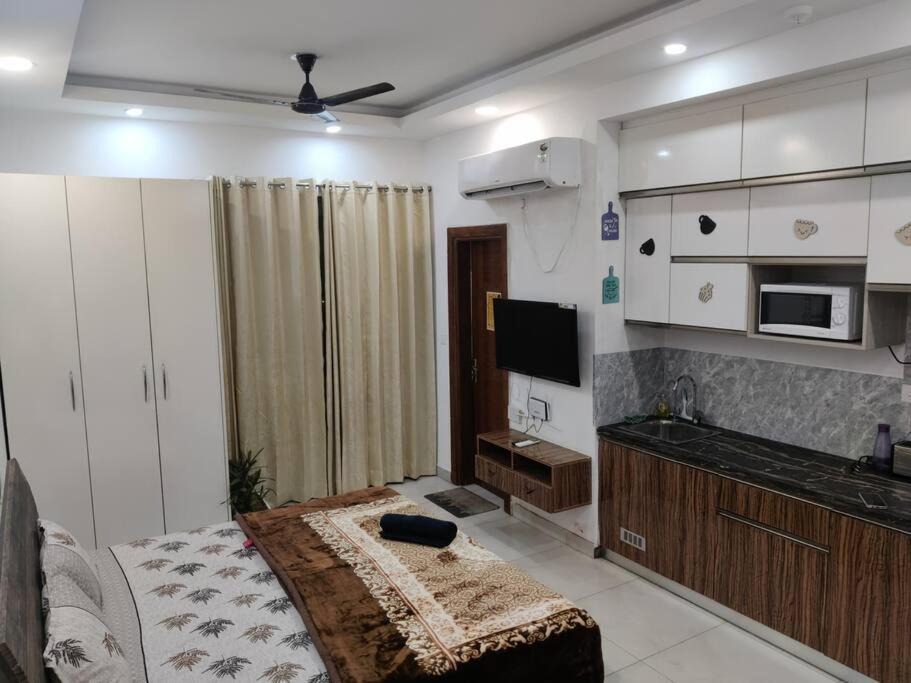 Photo of Others in Noida