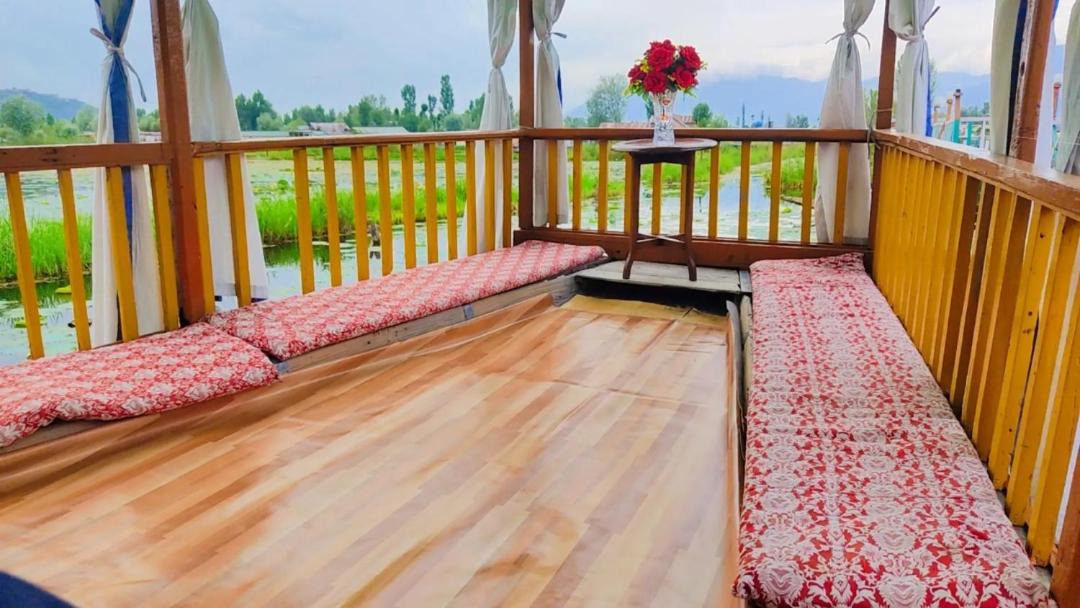 Photo of Others in Dal Lake