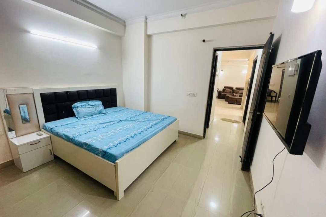 Photo of Bedroom in Raj Nagar