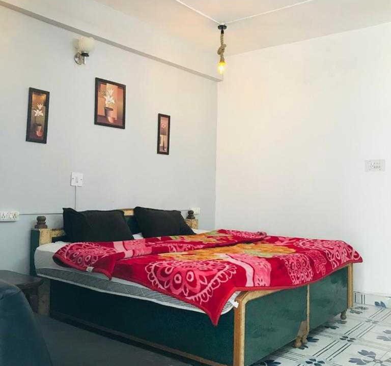 Photo of Livingroom in Bhagsu Nag