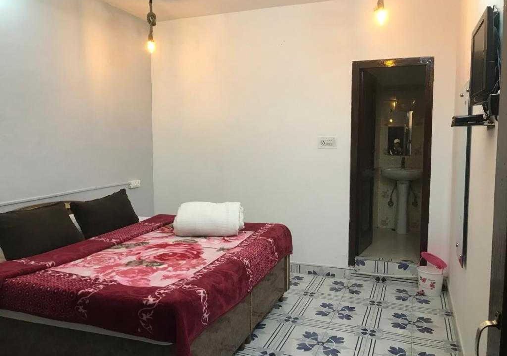 Photo of Bedroom in Bhagsu Nag