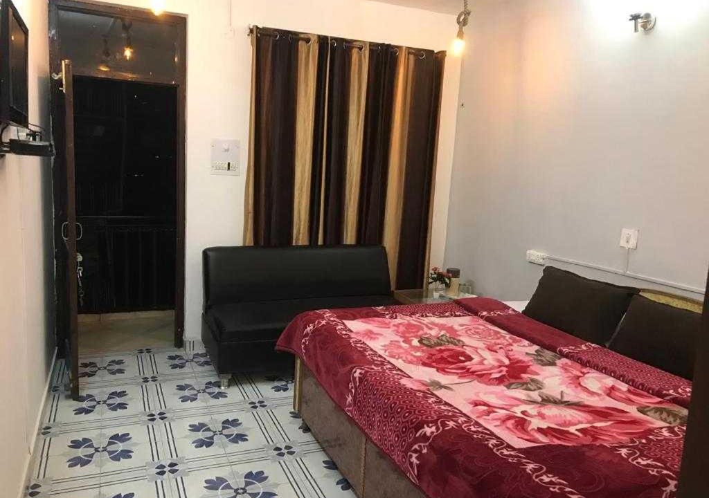 Photo of Bedroom in Bhagsu Nag