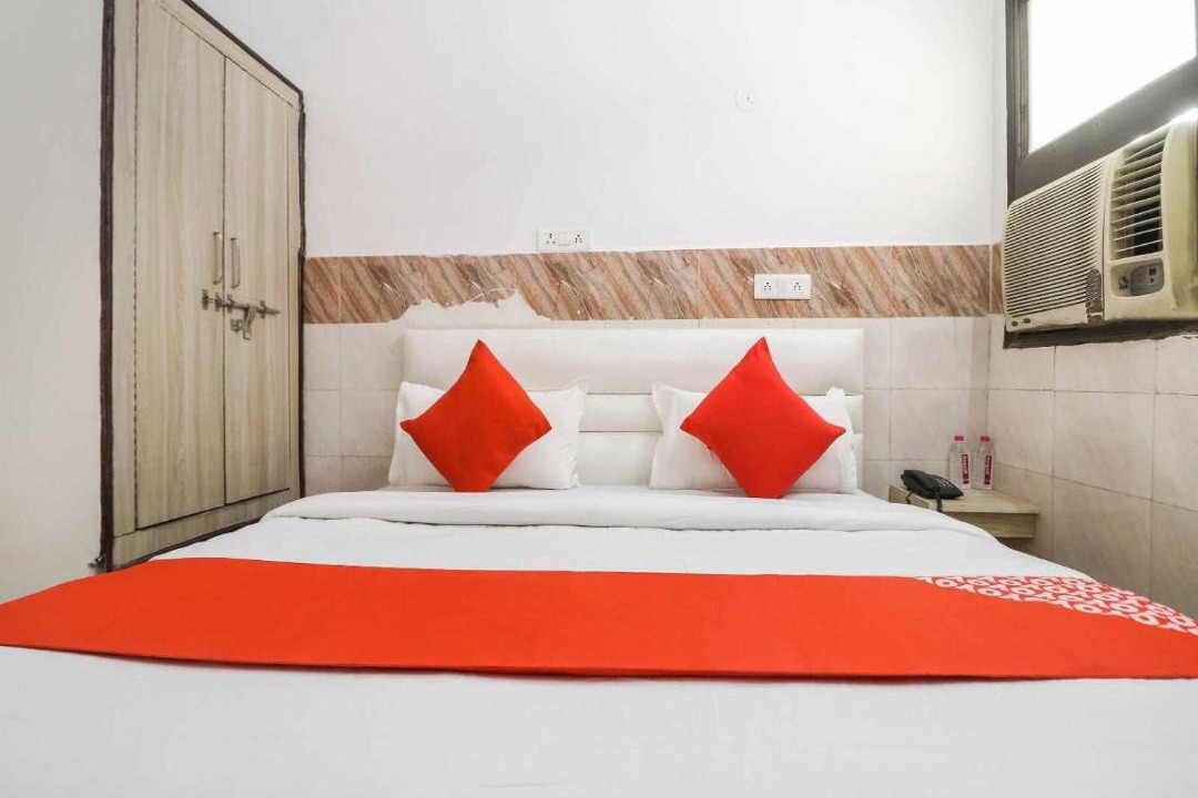 Photo of Bedroom in Alipur
