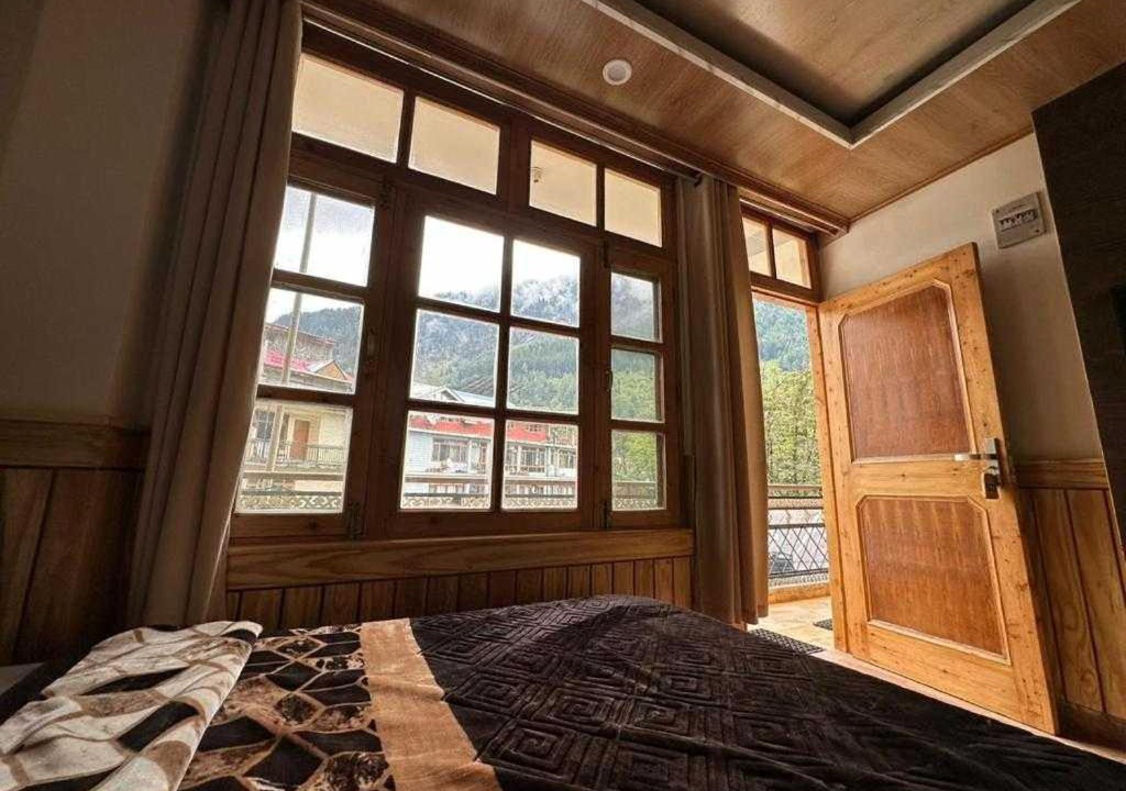 Photo of Others in New Manali