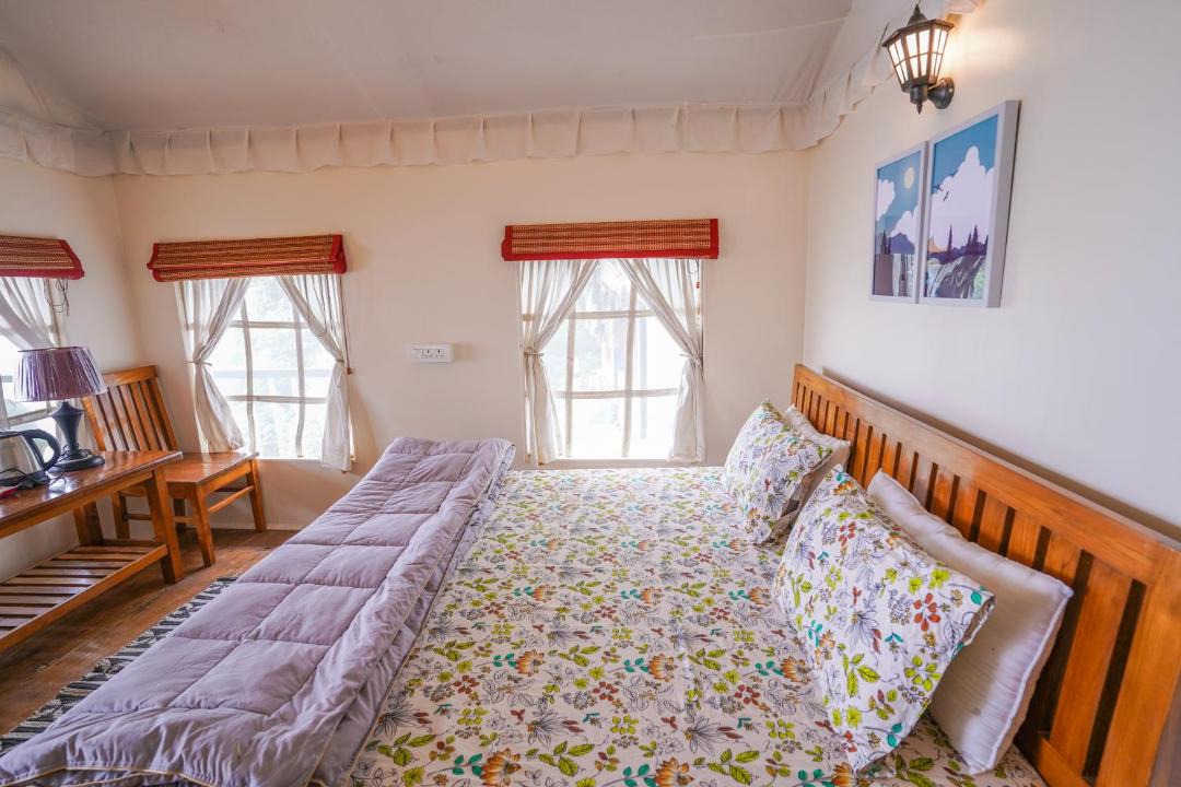 Photo of Bedroom in Naina Range