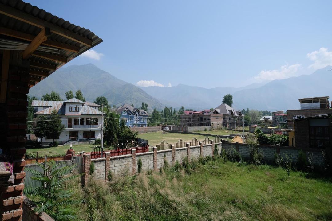 Photo of Others in Brein