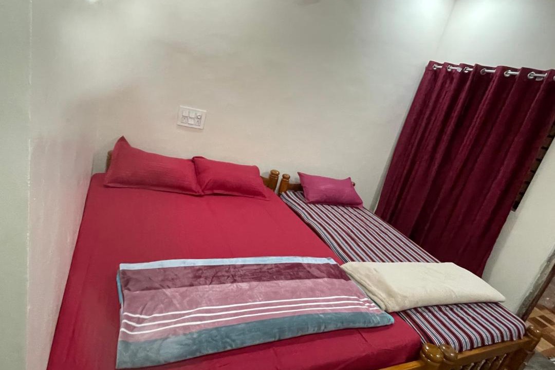 Photo of Bedroom in Hireguthi