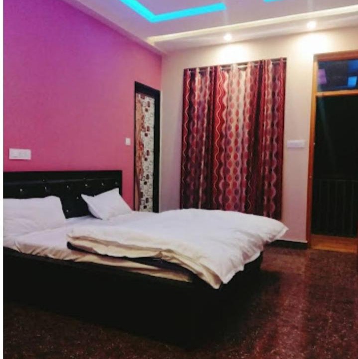 Photo of Bedroom in Bhagsu Nag