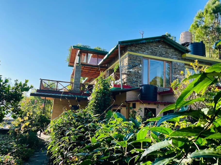 Photo of Buildings in Almora