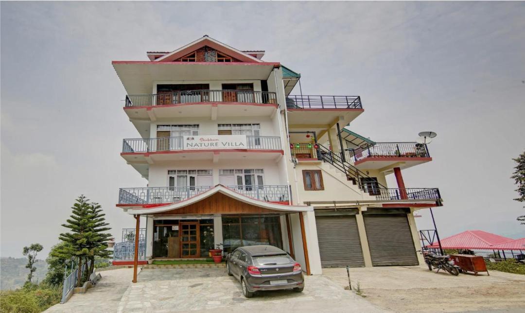 Photo of Buildings in Shoghi