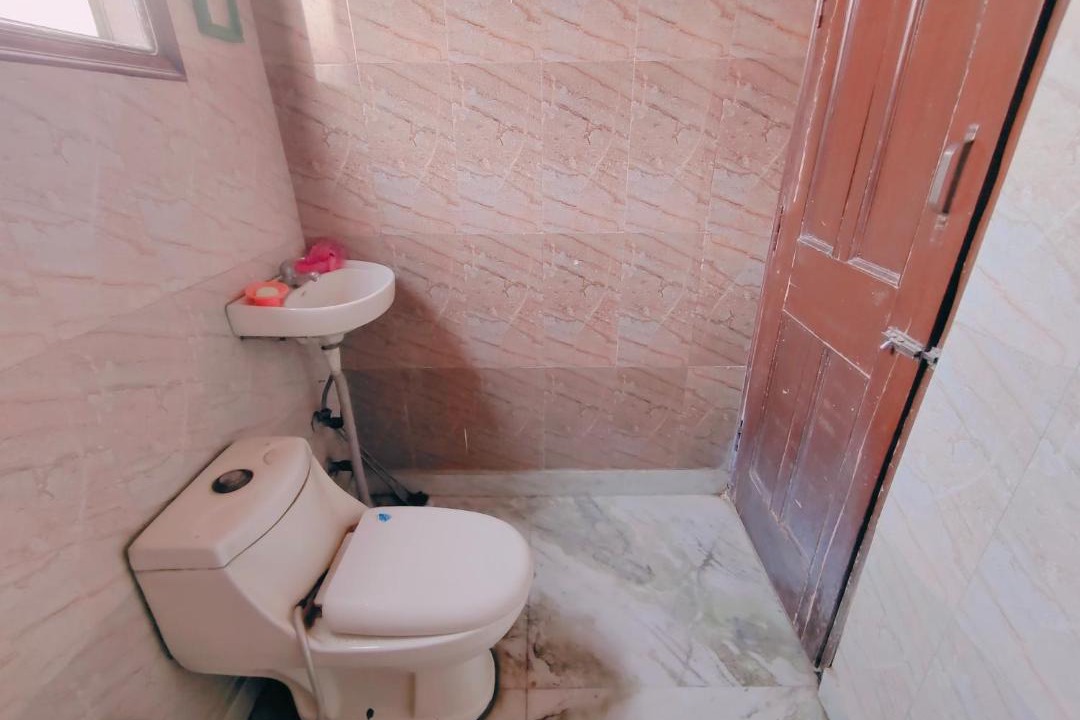 Photo of Bathroom in Azadpur