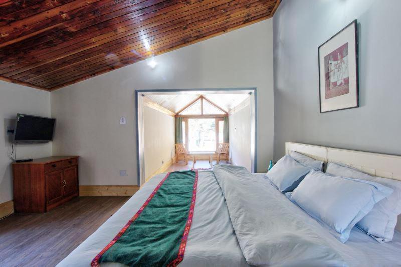 Photo of Bedroom in New Manali