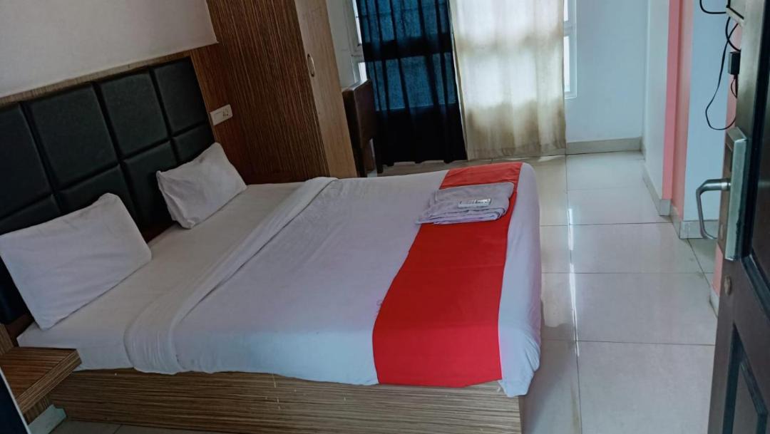 Photo of Bedroom in Shivaji Nagar