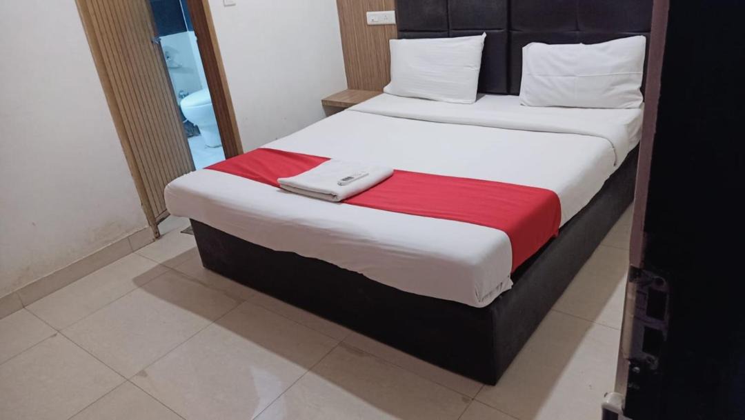 Photo of Bedroom in Shivaji Nagar