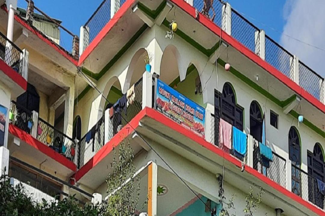 Photo of Buildings in Munsyari