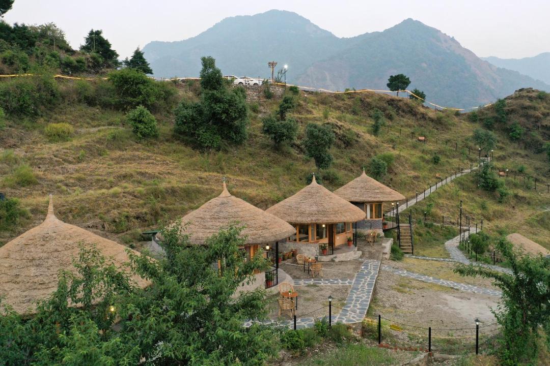 Photo of Others in Naina Range