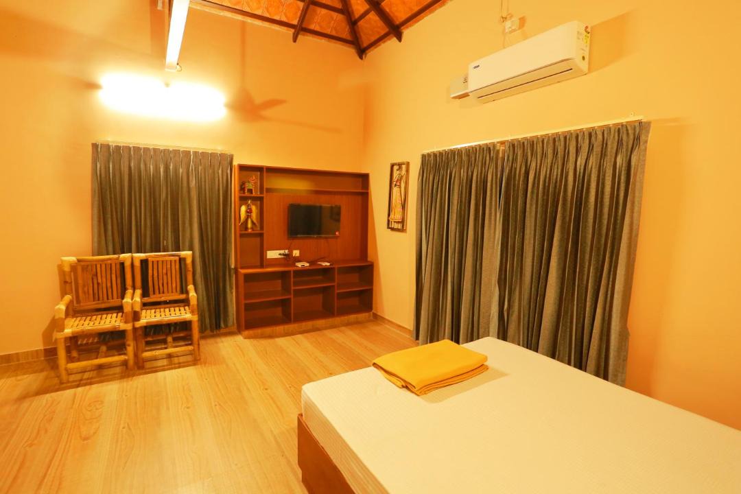 Photo of Others in Salem