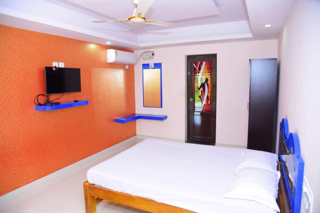 Photo of Bedroom in Puttur